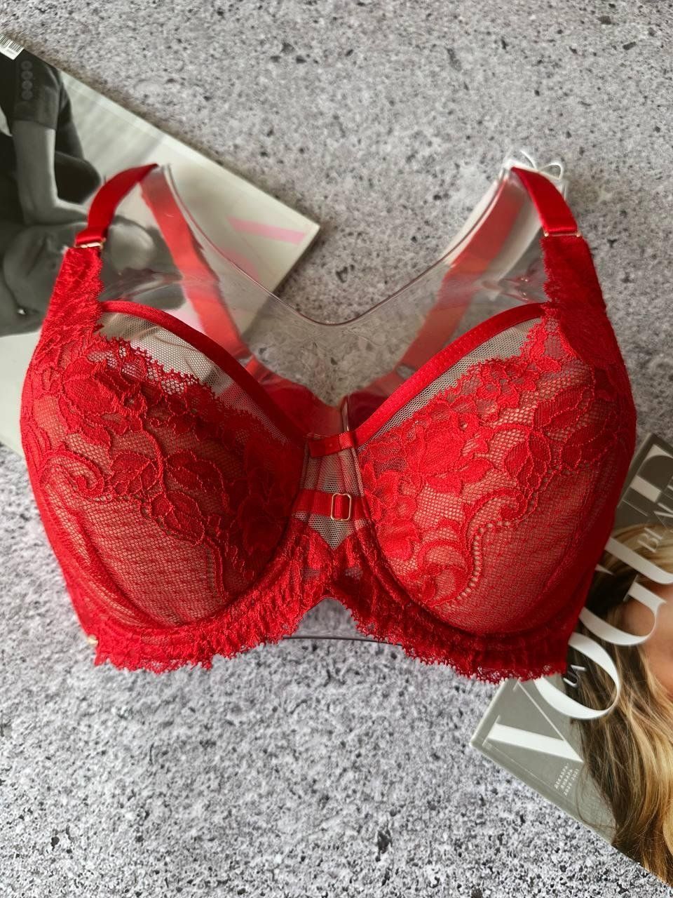 Кружевной мягкий бюстгальтер Lanny Mode красный 85C
