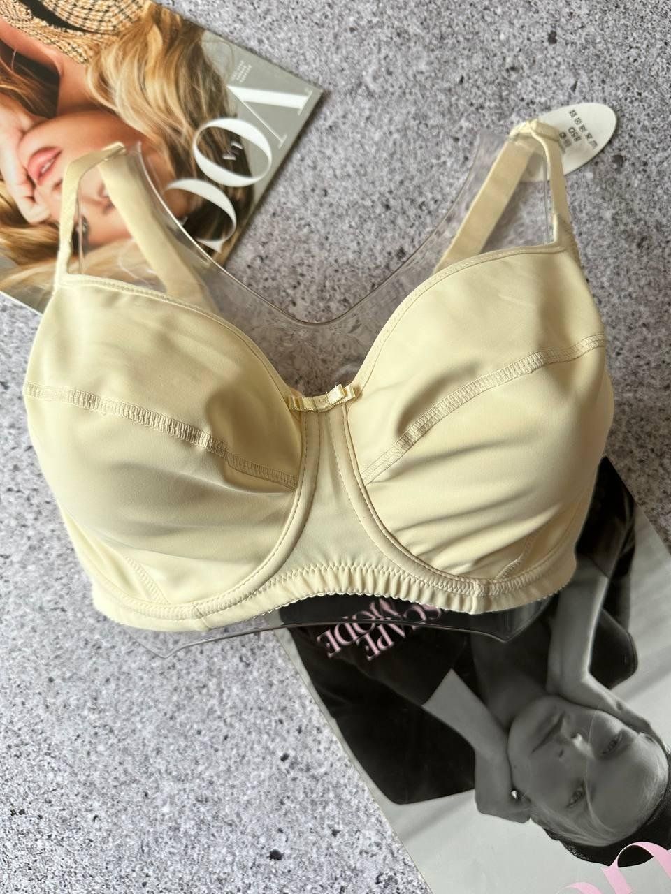Бюстгальтер Orietta Avec без поролона бежевый 90C